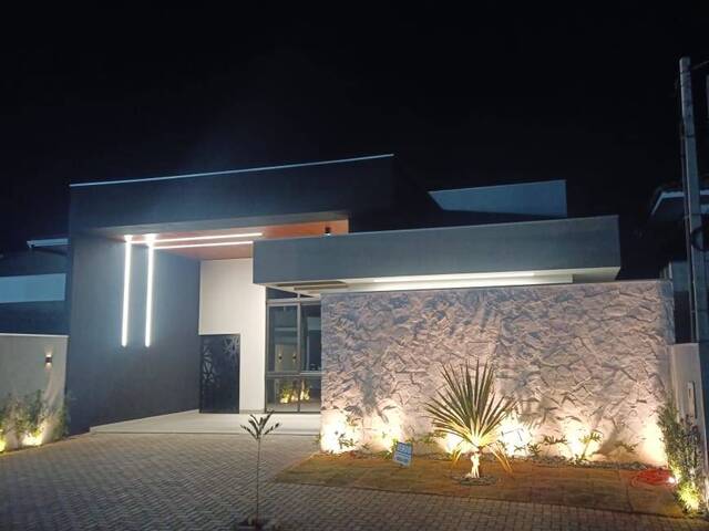 #66 - Casa para Venda em Paranavaí - PR - 1